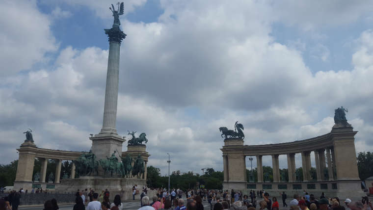 Heroes Square and City Park – Top 10 Things to See and Do in Budapest, Hungary